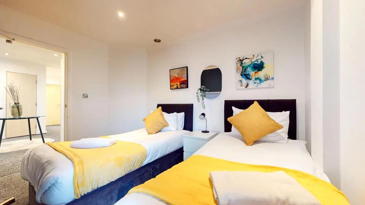 Apartment Lux Penthouse W/roof Terrace Cardiff