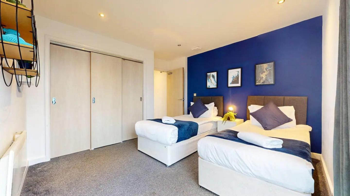 Lux Penthouse W/roof Terrace Apartment Cardiff